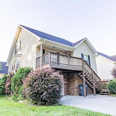 Cozy Pigeon Forge Home W Hot Tub Near River المظهر الخارجي الصورة