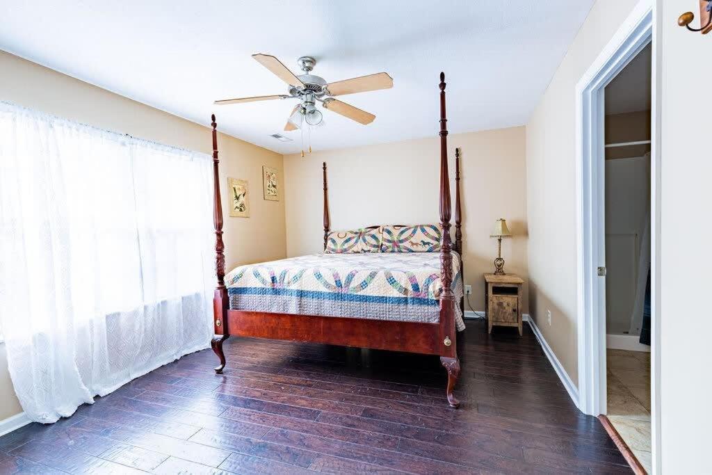 Cozy Pigeon Forge Home W Hot Tub Near River المظهر الخارجي الصورة