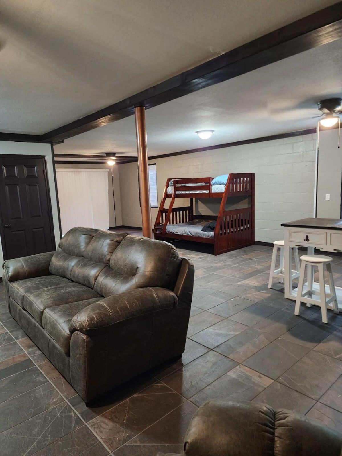 Cozy Pigeon Forge Home W Hot Tub Near River المظهر الخارجي الصورة