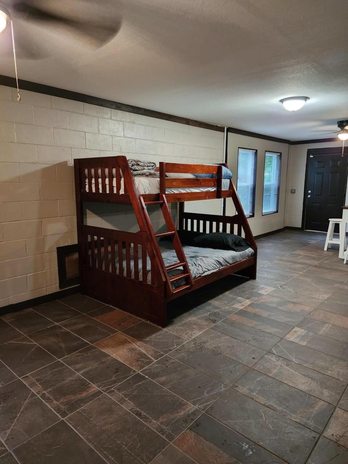 Cozy Pigeon Forge Home W Hot Tub Near River المظهر الخارجي الصورة